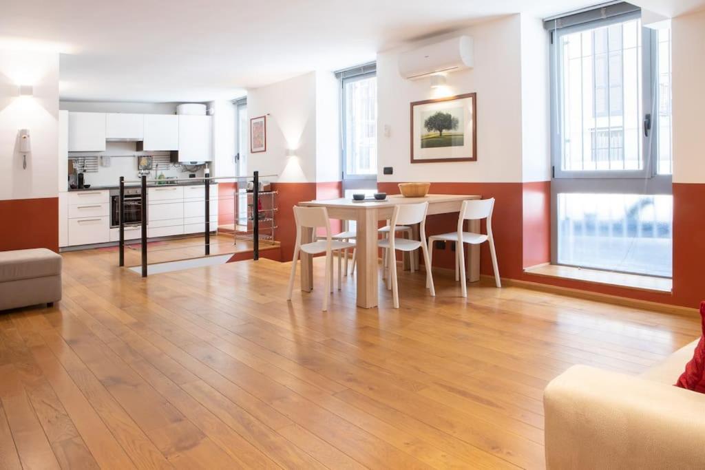 Comfortable Flat In Porta Romana Appartamento Milano