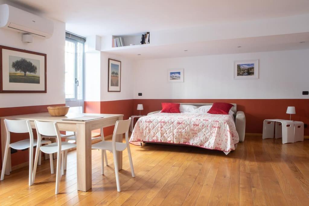 Comfortable Flat In Porta Romana Appartamento